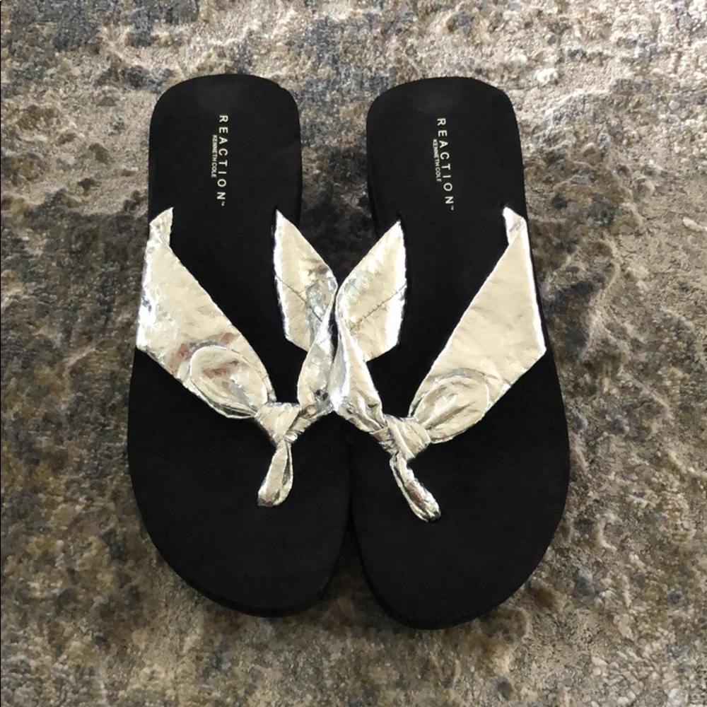 Kenneth Cole reaction wedge flip flop
